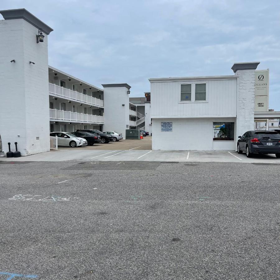 Oceans 2700 Hotel Virginia Beach Exterior photo