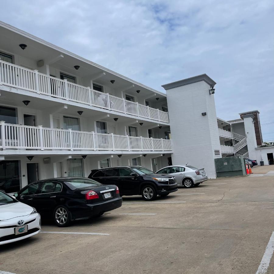 Oceans 2700 Hotel Virginia Beach Exterior photo